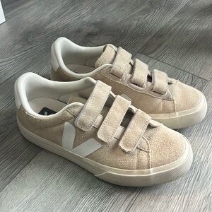Veja Recife Suede Sneaker
